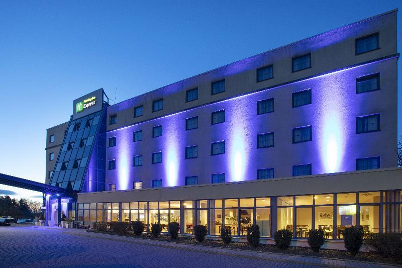 Holiday Inn Express Frankfurt Airport, An Ihg Hotel Moerfelden-Walldorf Exterior photo