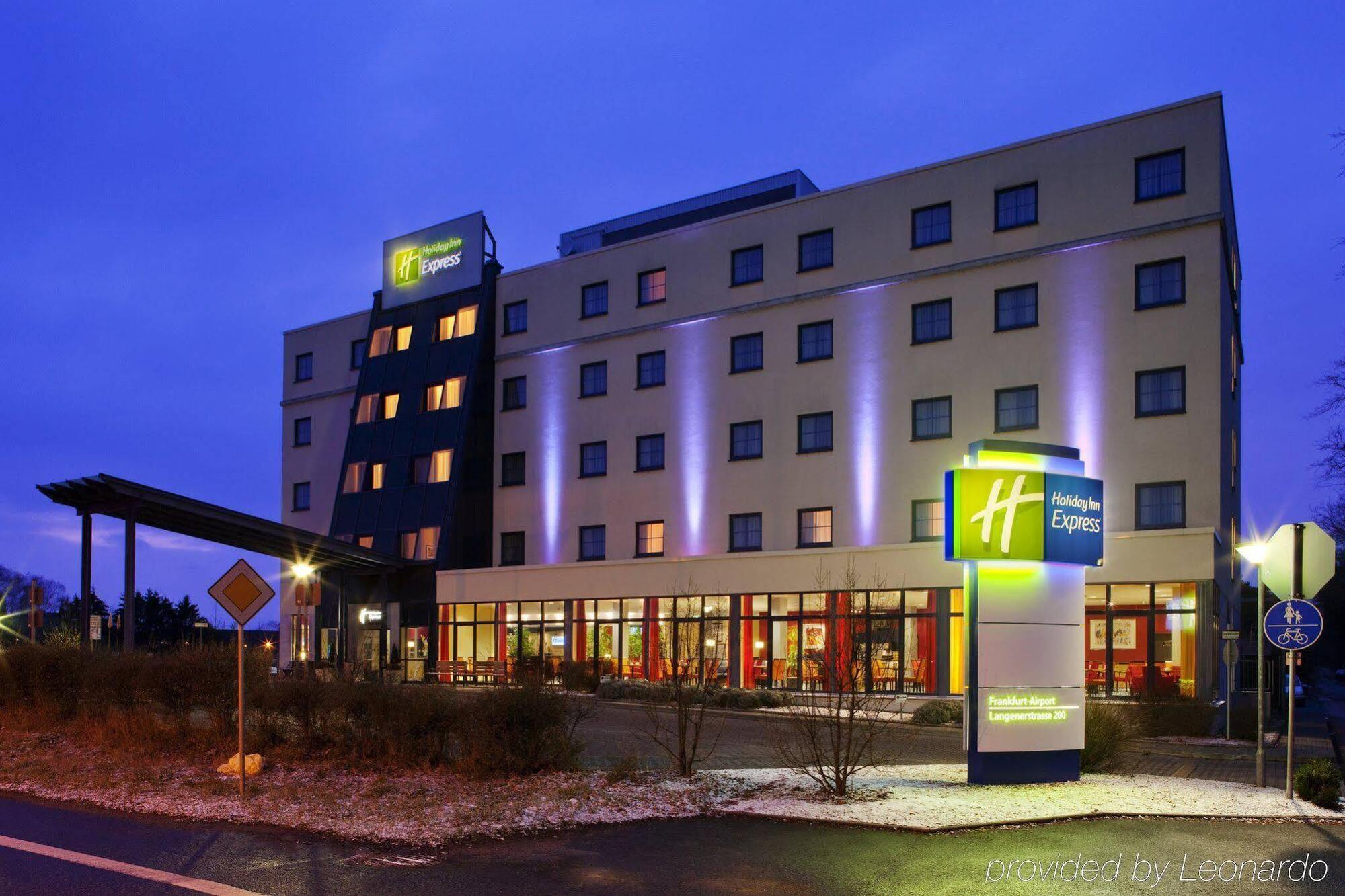 Holiday Inn Express Frankfurt Airport, An Ihg Hotel Moerfelden-Walldorf Exterior photo